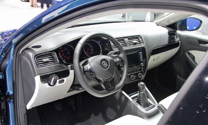 Volkswagen Jetta-2019 (5)